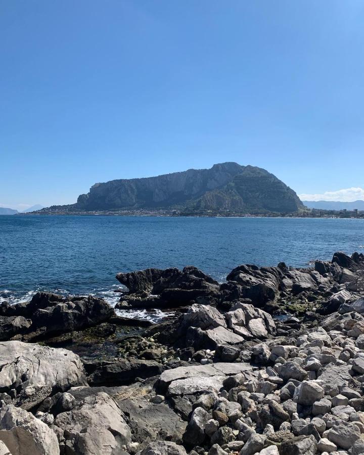 B&B D'Amari Affittacamere Palermo Bagian luar foto