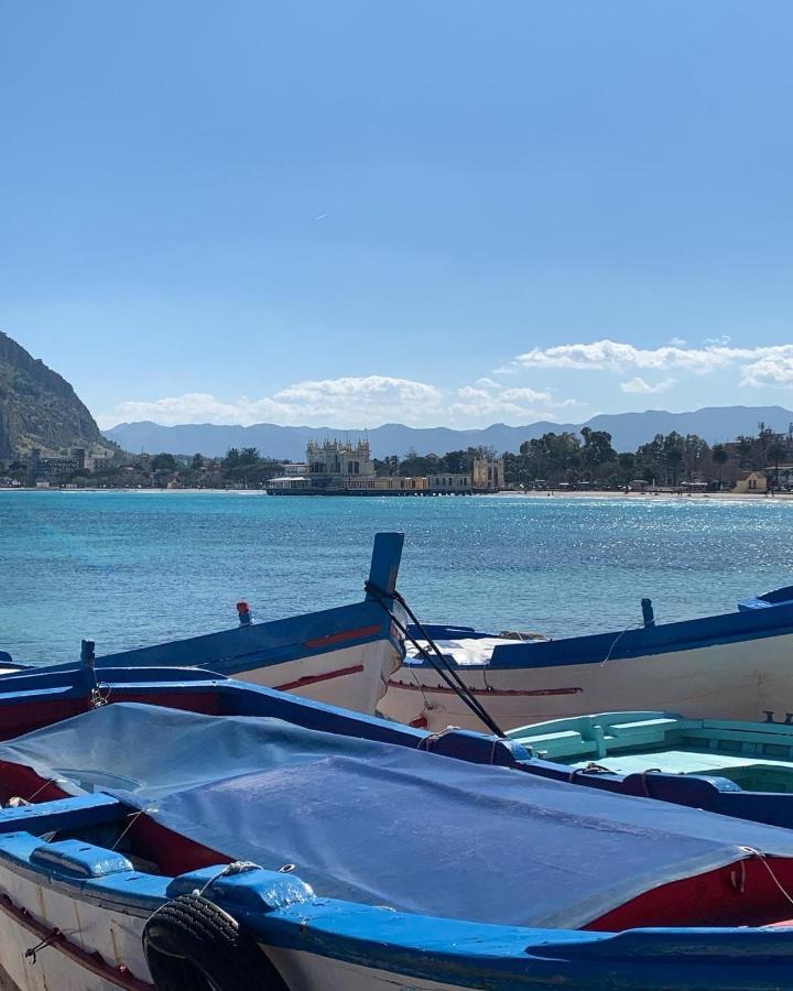 B&B D'Amari Affittacamere Palermo Bagian luar foto